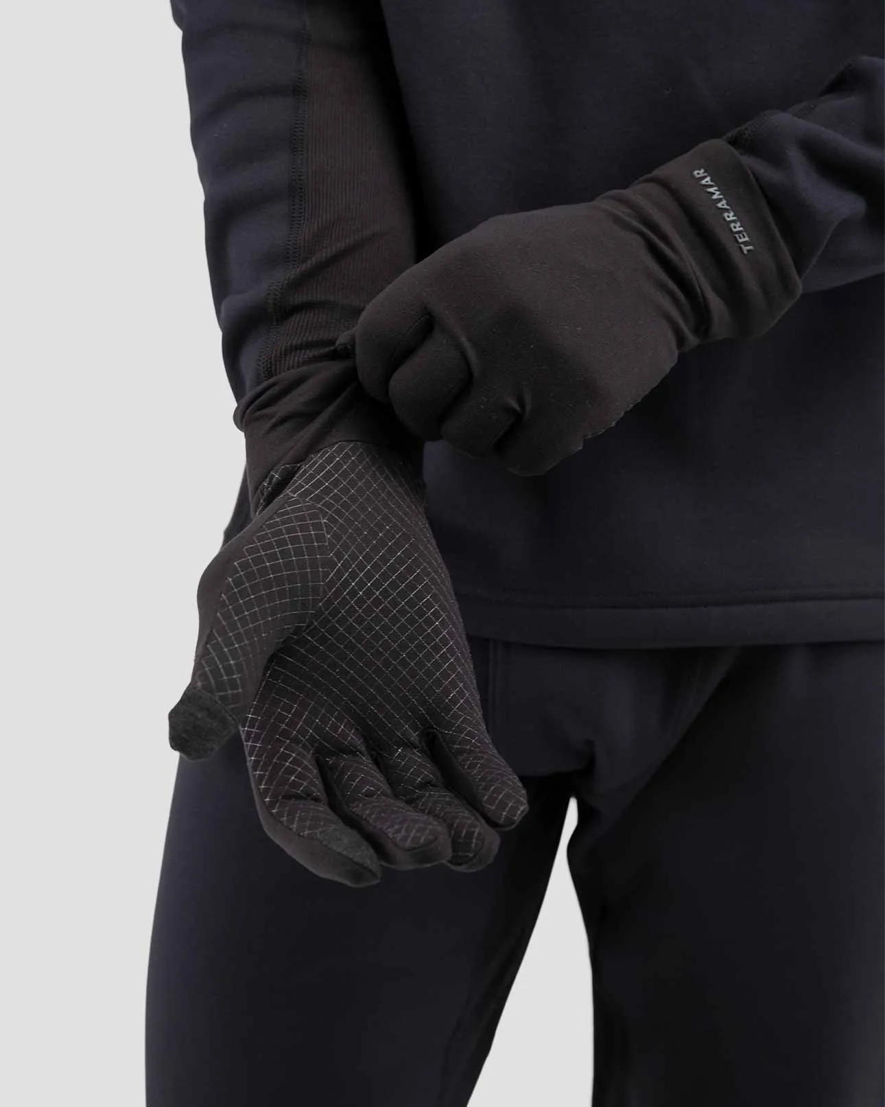 2.0 Thermolator® Midweight Performance Thermal Glove Liners